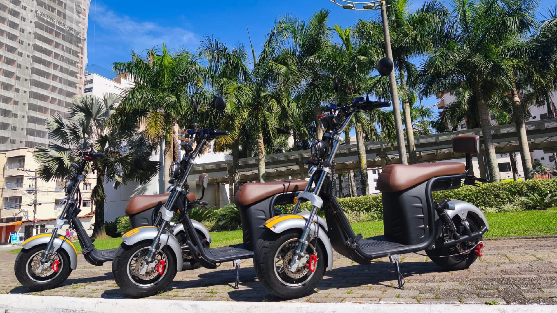  Praia e Moto Elétrica 